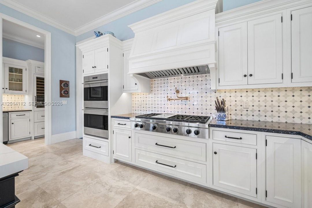 For Sale: $23,750,000 (9 beds, 10 baths, 8857 Square Feet)