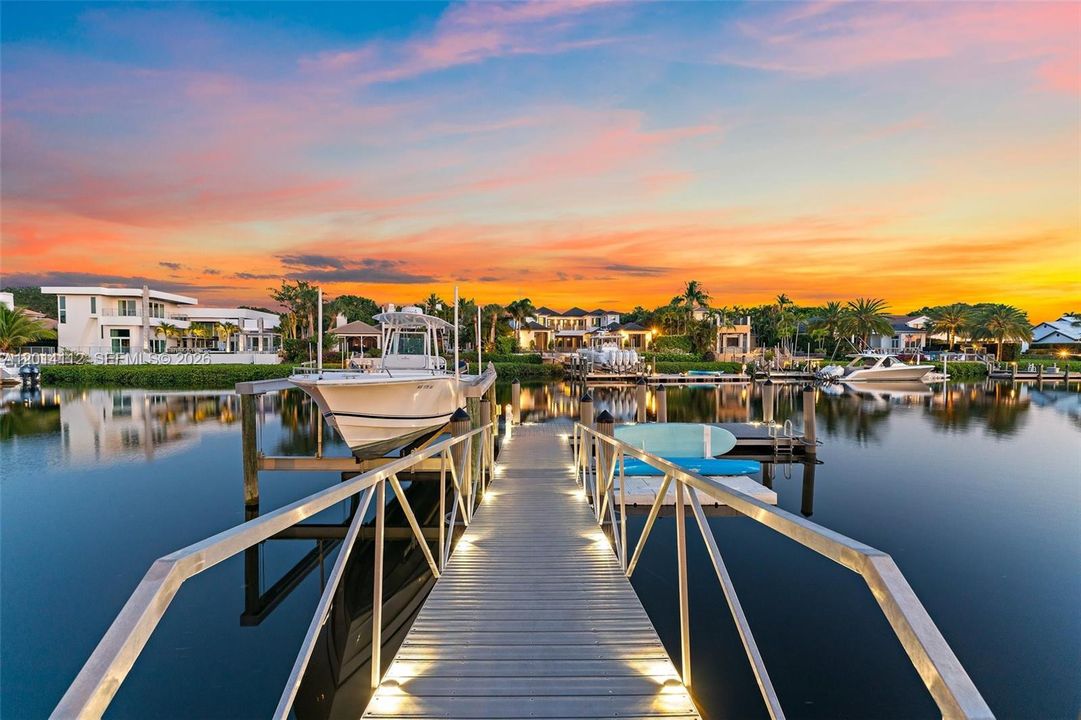 For Sale: $23,750,000 (9 beds, 10 baths, 8857 Square Feet)