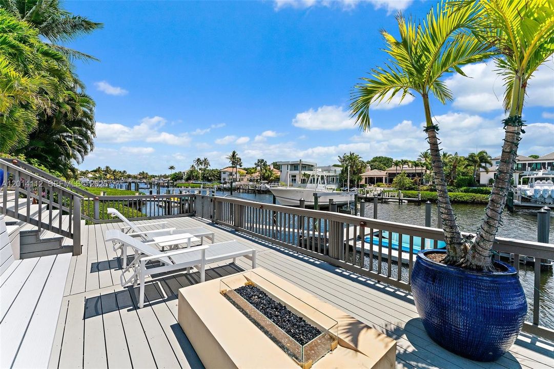 For Sale: $23,750,000 (9 beds, 10 baths, 8857 Square Feet)
