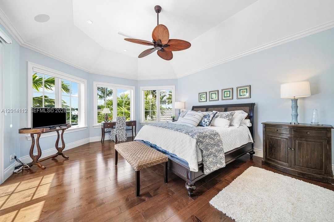 For Sale: $23,750,000 (9 beds, 10 baths, 8857 Square Feet)