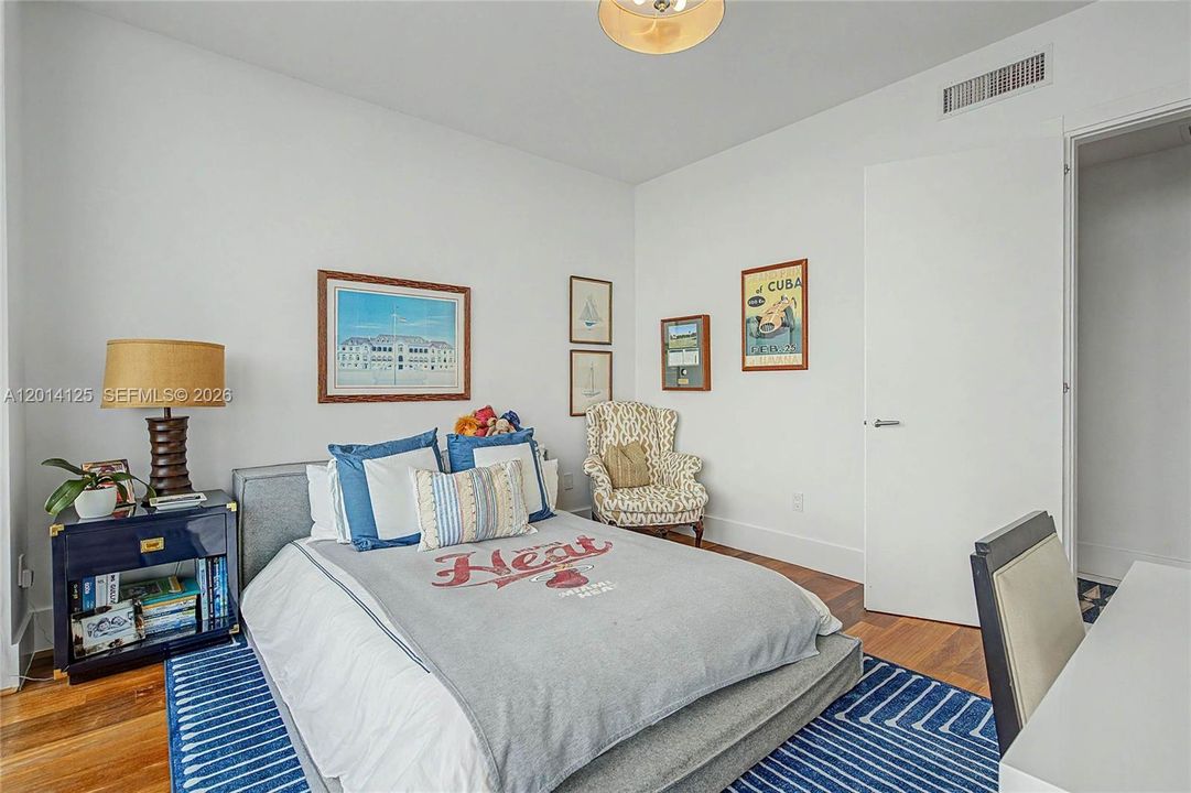 En Renta: $35,000 (5 camas, 5 baños, 4026 Pies cuadrados)
