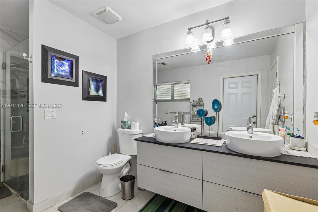 En Venta: $2,000,000 (4 camas, 3 baños, 3267 Pies cuadrados)