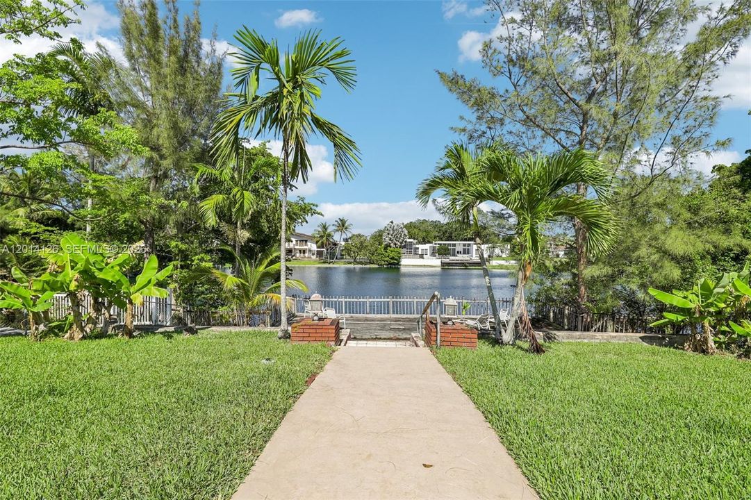 En Venta: $2,000,000 (4 camas, 3 baños, 3267 Pies cuadrados)