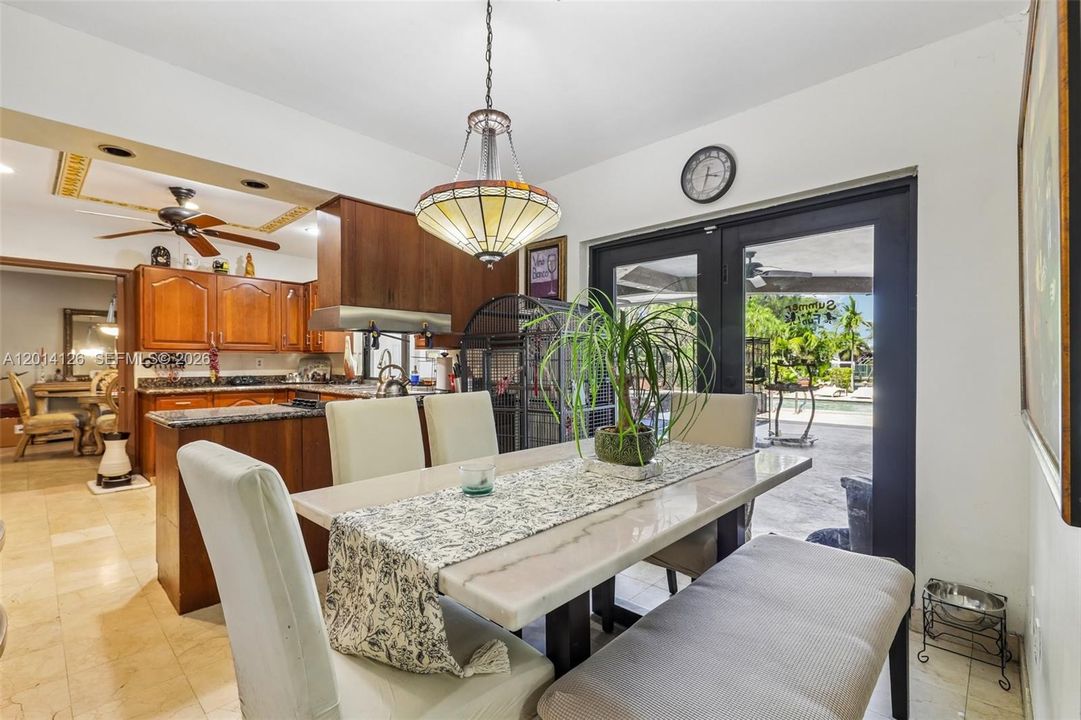 En Venta: $2,000,000 (4 camas, 3 baños, 3267 Pies cuadrados)