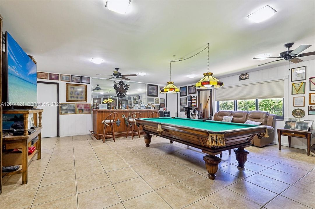 En Venta: $2,000,000 (4 camas, 3 baños, 3267 Pies cuadrados)