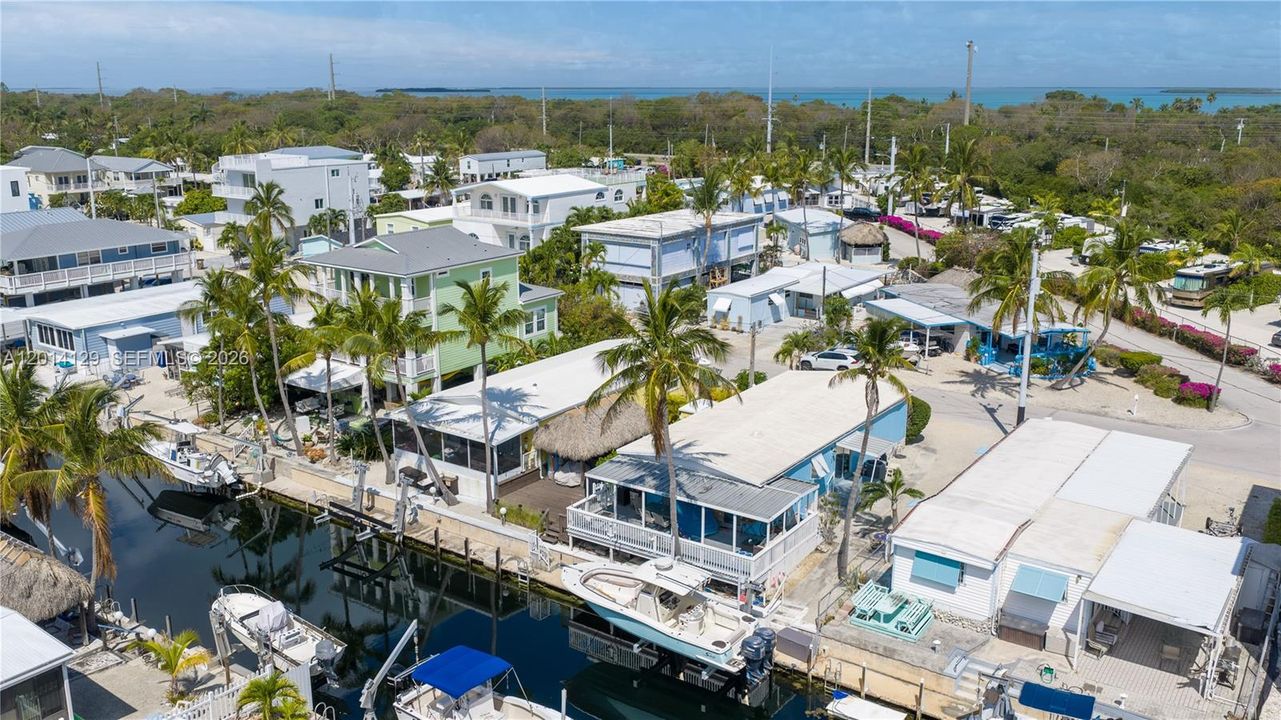 En Venta: $879,000 (2 camas, 2 baños, 1296 Pies cuadrados)