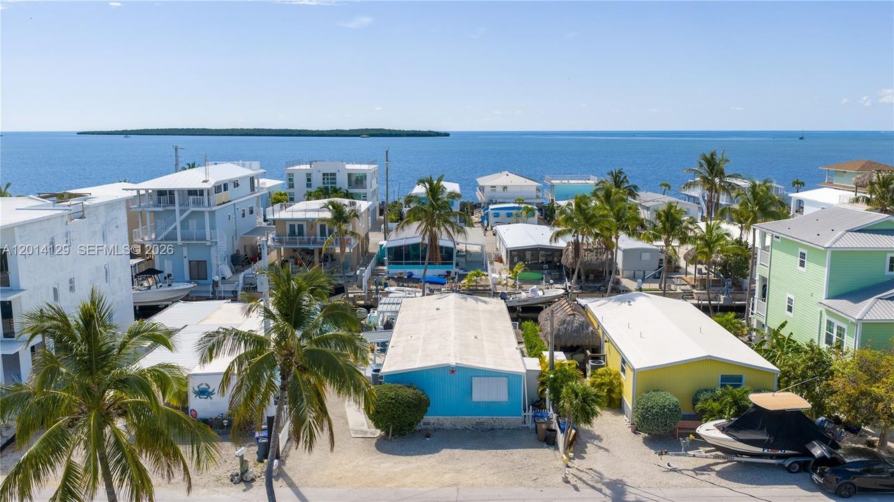 En Venta: $879,000 (2 camas, 2 baños, 1296 Pies cuadrados)