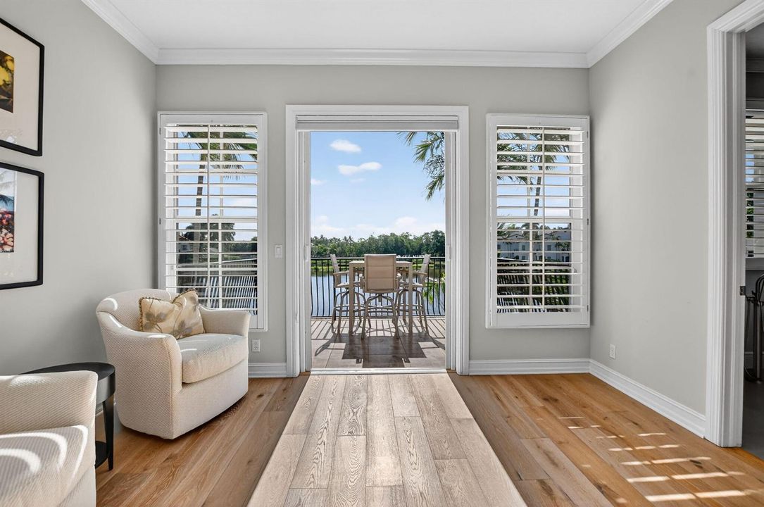 Master Bedroom - Balcony