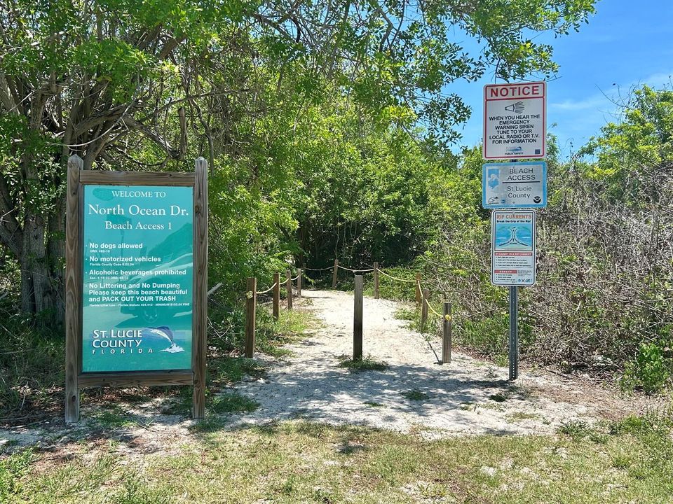 Neighborhood beach access 1