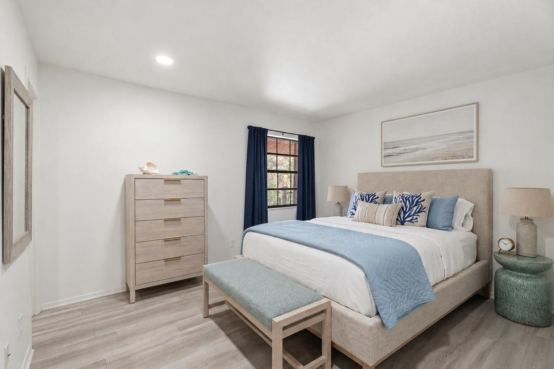 Owner's suite virtually staged