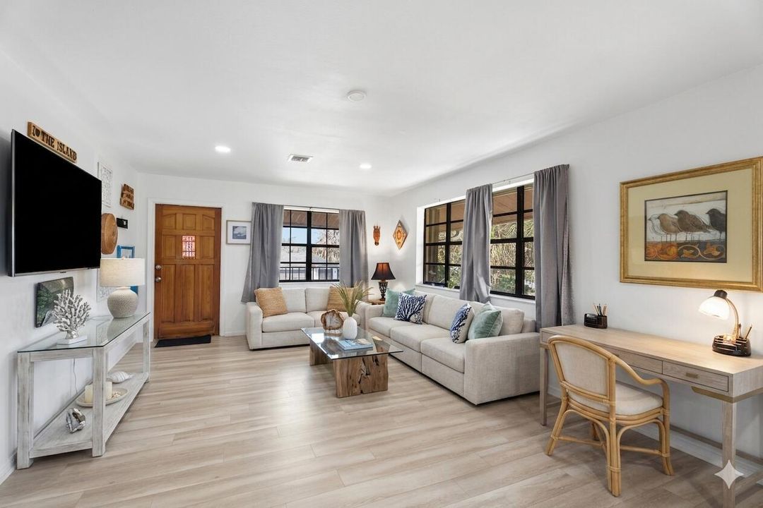 Living room virtually staged