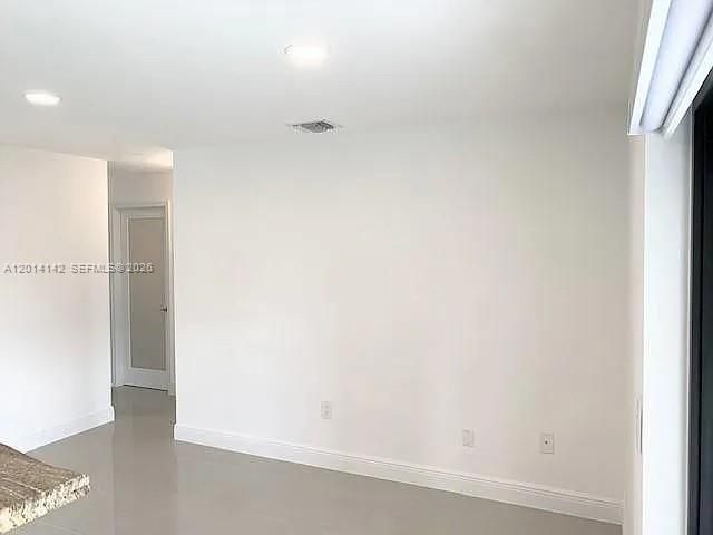 For Rent: $4,900 (3 beds, 2 baths, 1732 Square Feet)