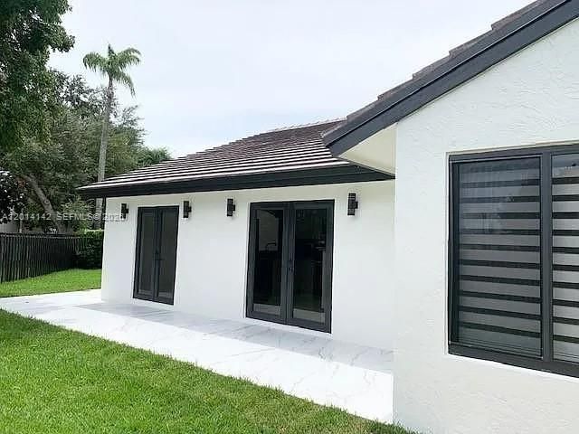 For Rent: $4,900 (3 beds, 2 baths, 1732 Square Feet)