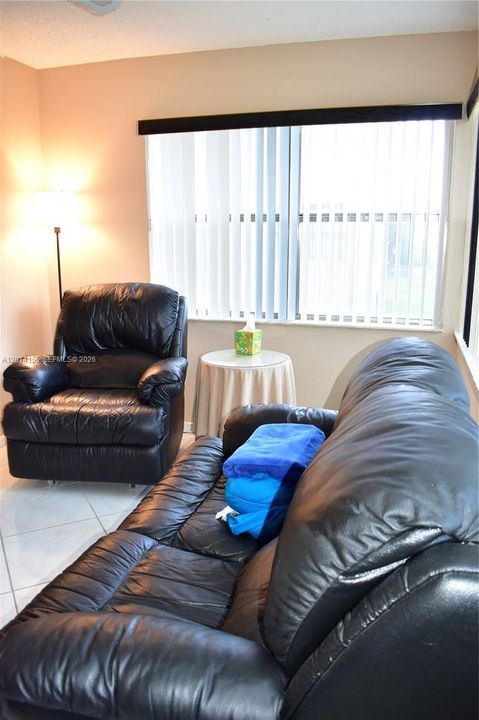 Active With Contract: $125,000 (2 beds, 2 baths, 1250 Square Feet)