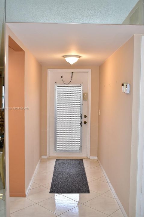 Active With Contract: $125,000 (2 beds, 2 baths, 1250 Square Feet)