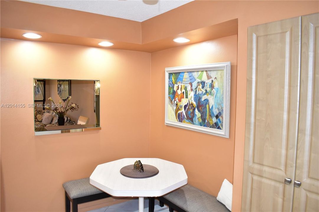 Active With Contract: $125,000 (2 beds, 2 baths, 1250 Square Feet)