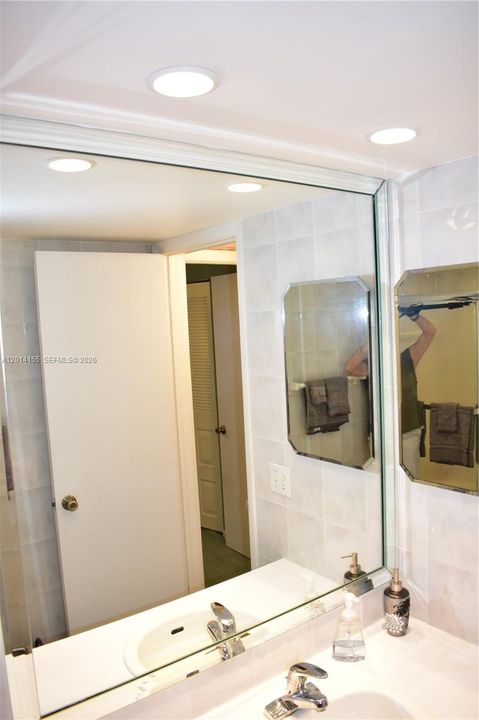 Active With Contract: $125,000 (2 beds, 2 baths, 1250 Square Feet)
