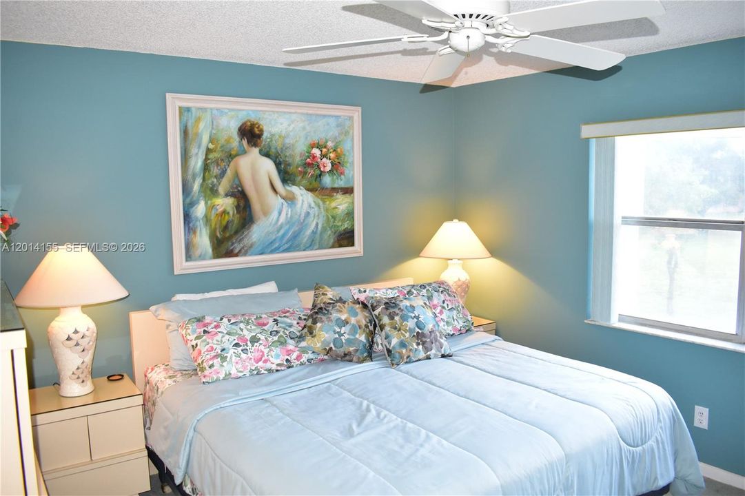 Active With Contract: $125,000 (2 beds, 2 baths, 1250 Square Feet)