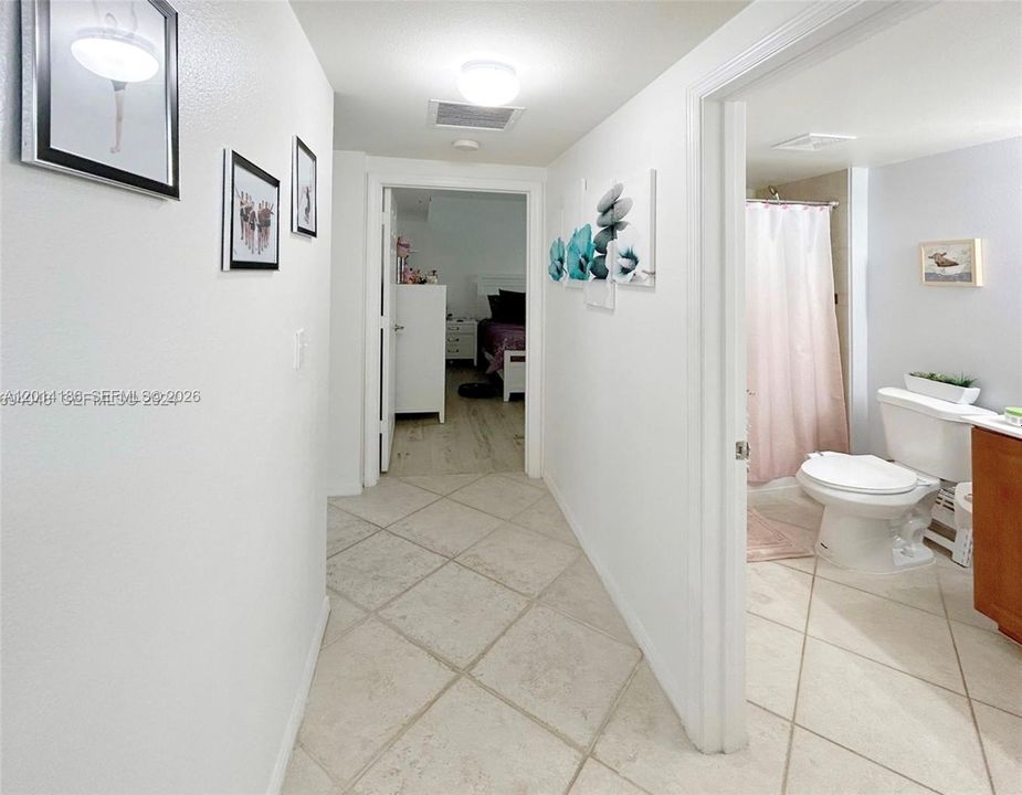 For Rent: $2,300 (2 beds, 2 baths, 1058 Square Feet)