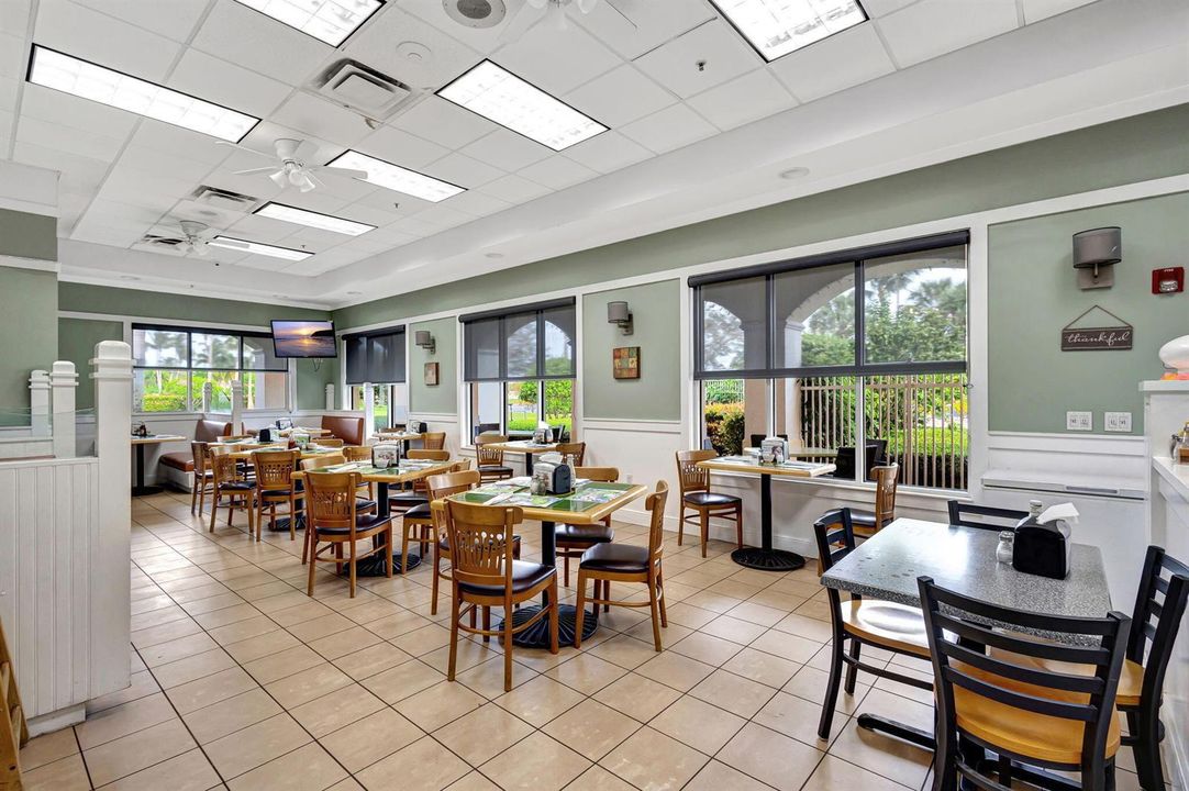74-web-or-mls-VillageWalk_6