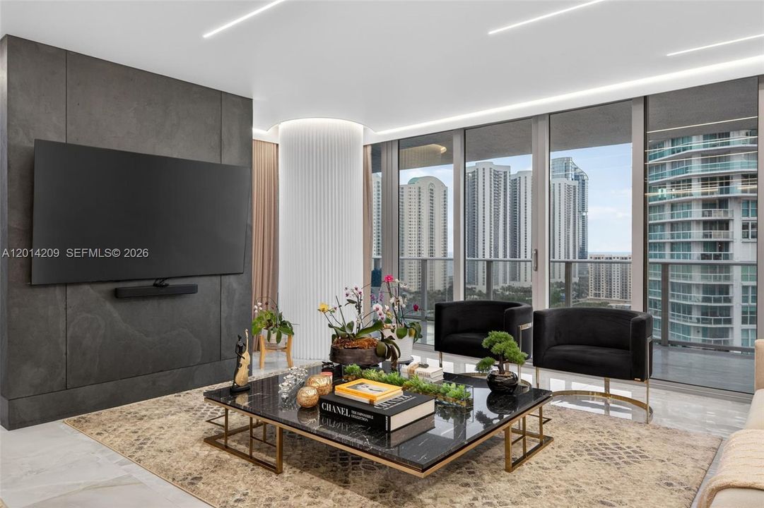 For Sale: $1,889,000 (3 beds, 3 baths, 1892 Square Feet)