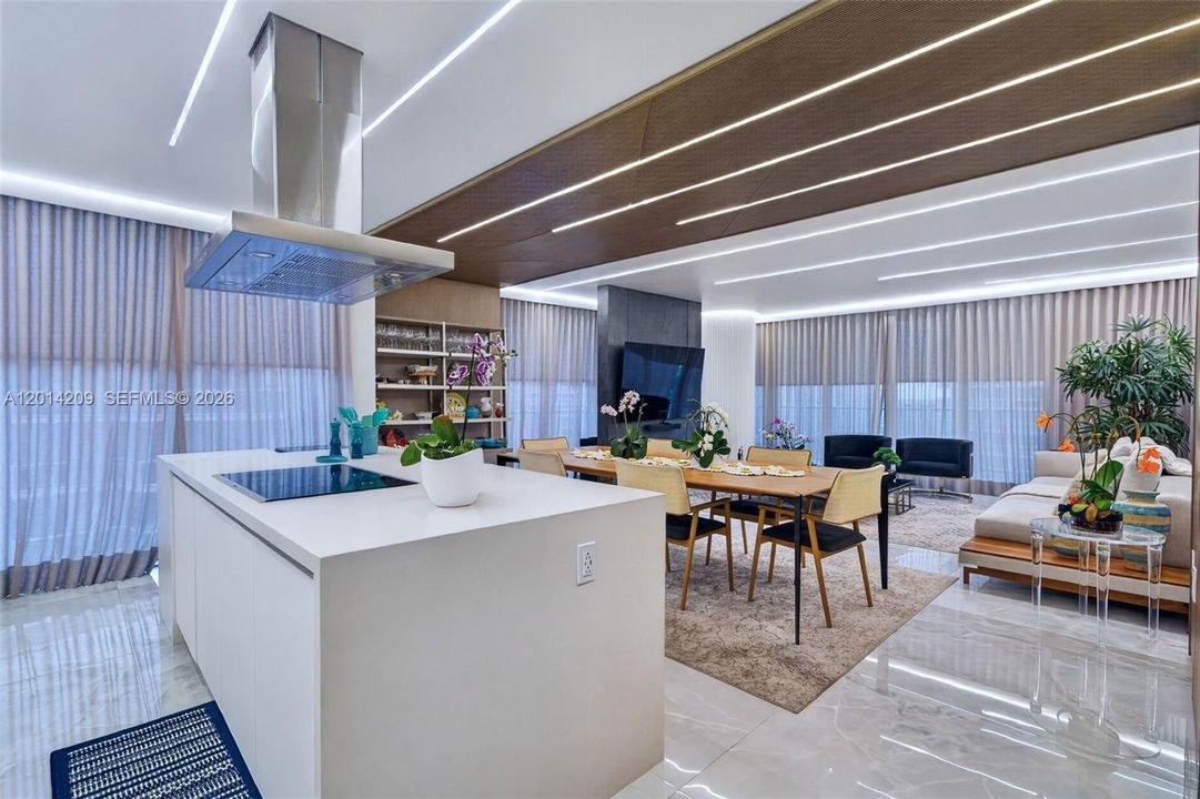 For Sale: $1,889,000 (3 beds, 3 baths, 1892 Square Feet)