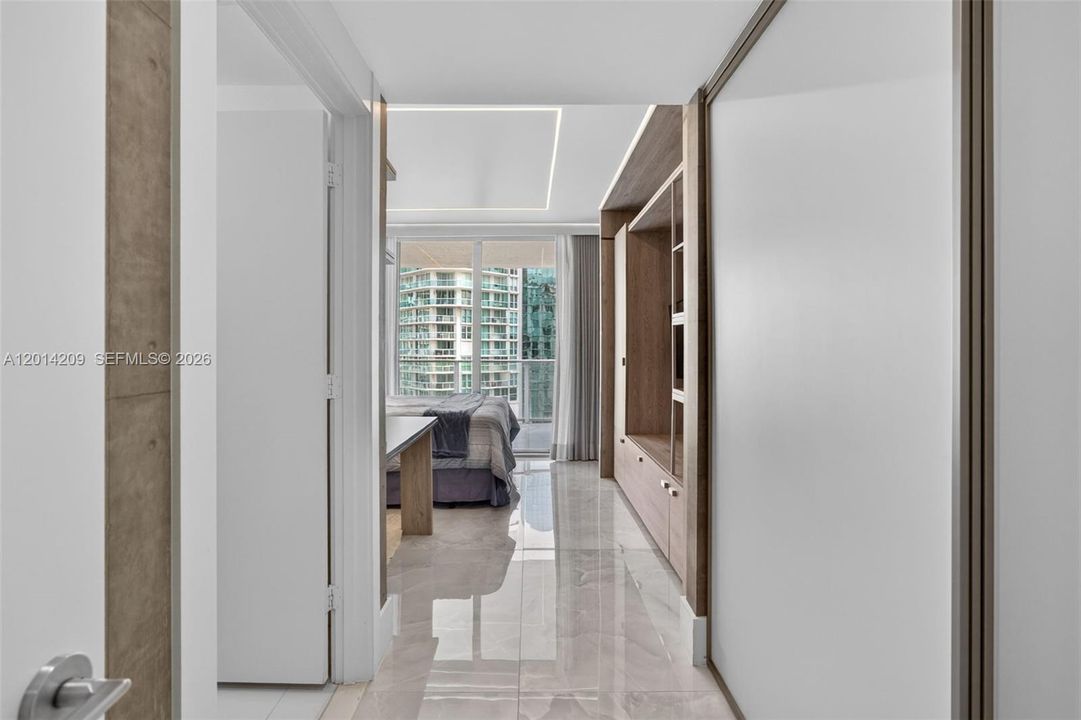 For Sale: $1,889,000 (3 beds, 3 baths, 1892 Square Feet)