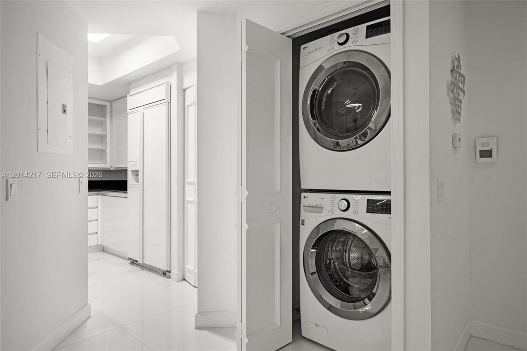 На продажу: $369,000 (1 спален, 1 ванн, 800 Квадратных фут)