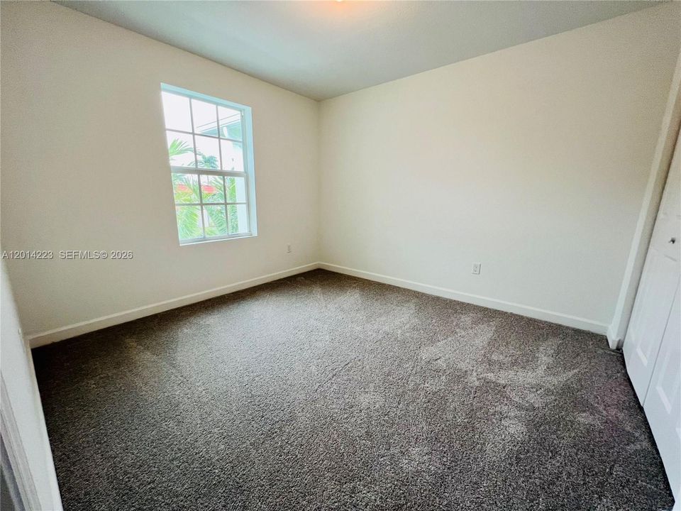 For Rent: $3,000 (3 beds, 2 baths, 1690 Square Feet)