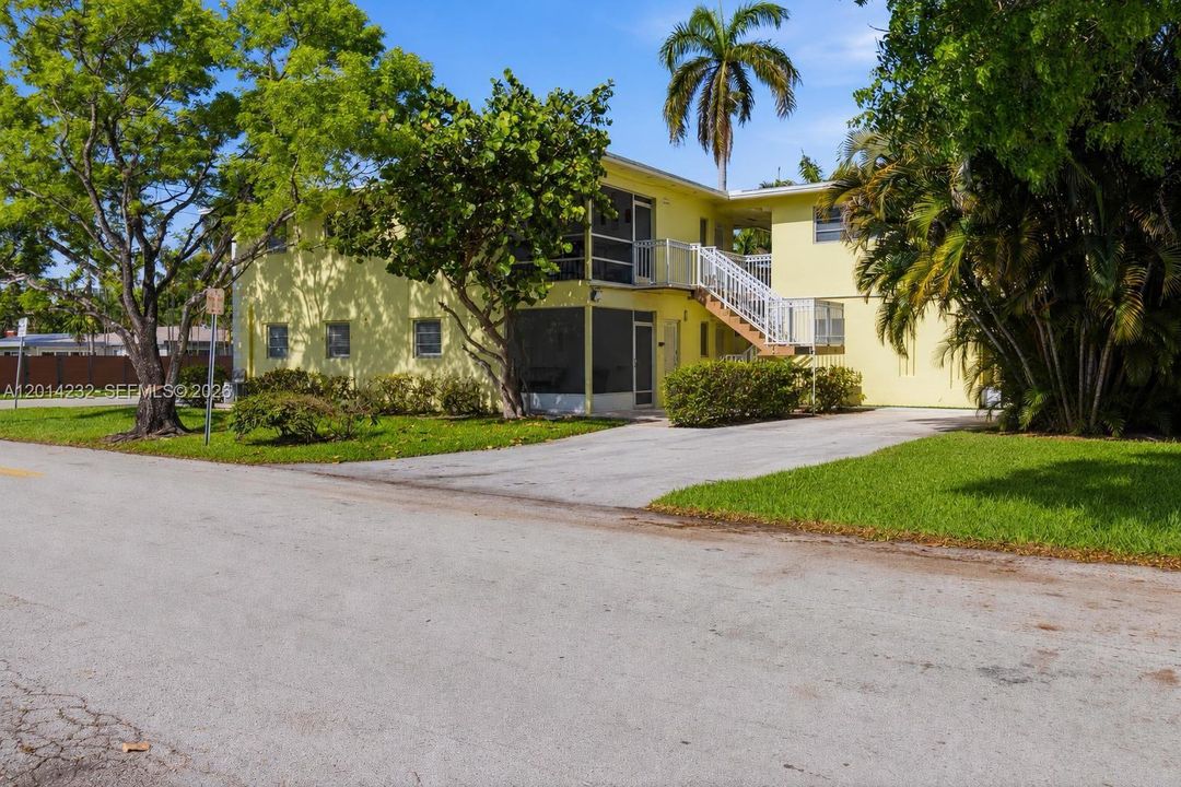 En Venta: $160,000 (1 camas, 1 baños, 825 Pies cuadrados)