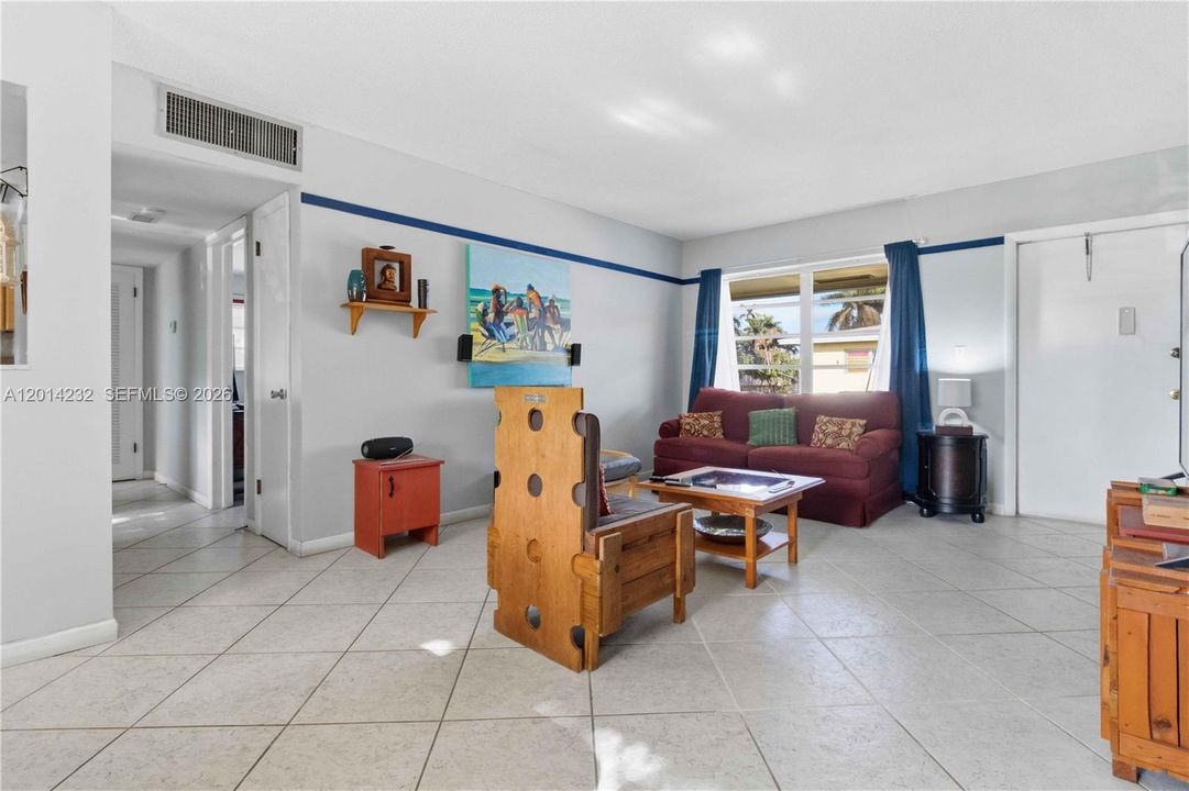 En Venta: $160,000 (1 camas, 1 baños, 825 Pies cuadrados)
