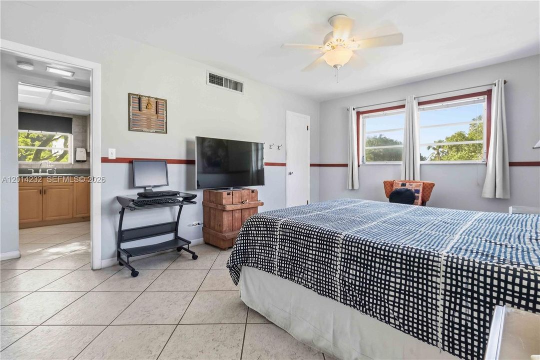 En Venta: $160,000 (1 camas, 1 baños, 825 Pies cuadrados)