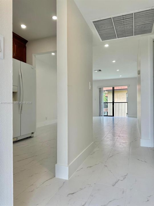En Renta: $2,300 (2 camas, 2 baños, 858 Pies cuadrados)
