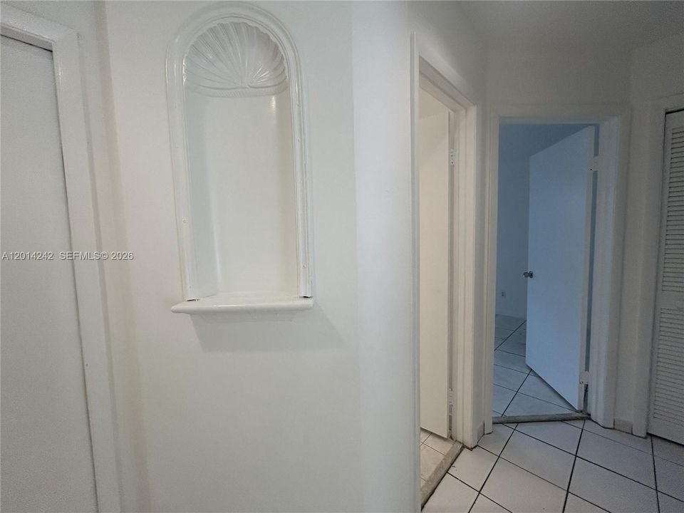 Под контрактом: $2,499 (3 спален, 2 ванн, 1220 Квадратных фут)