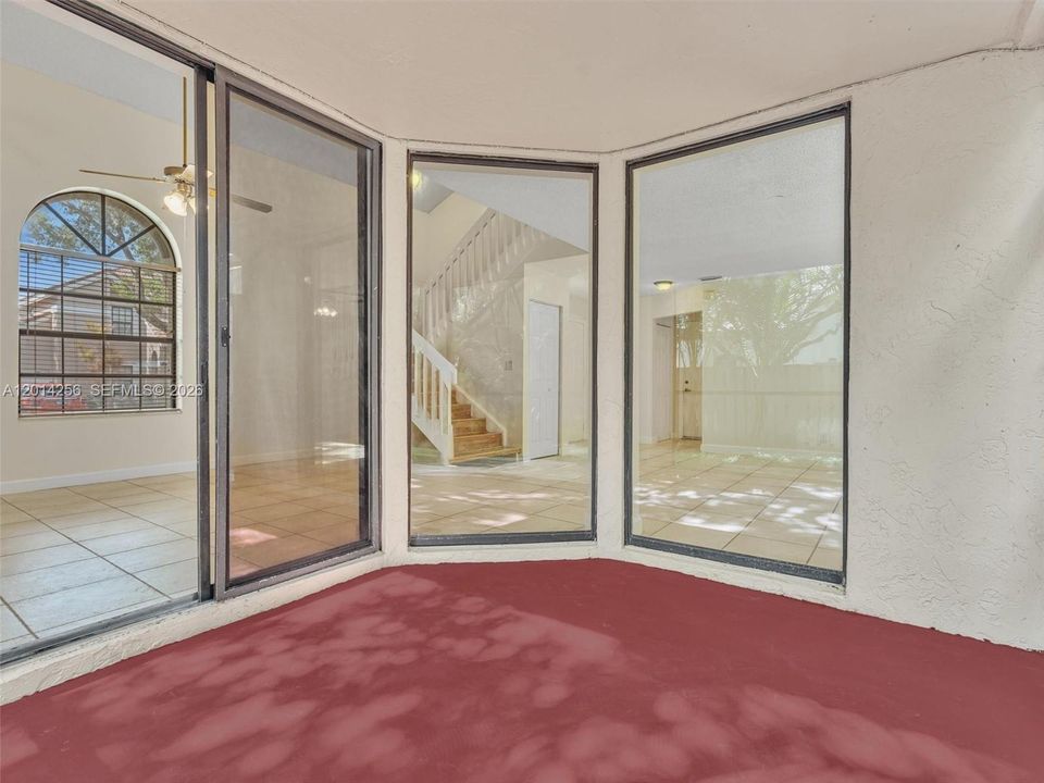 В аренду: $3,900 (4 спален, 2 ванн, 2060 Квадратных фут)
