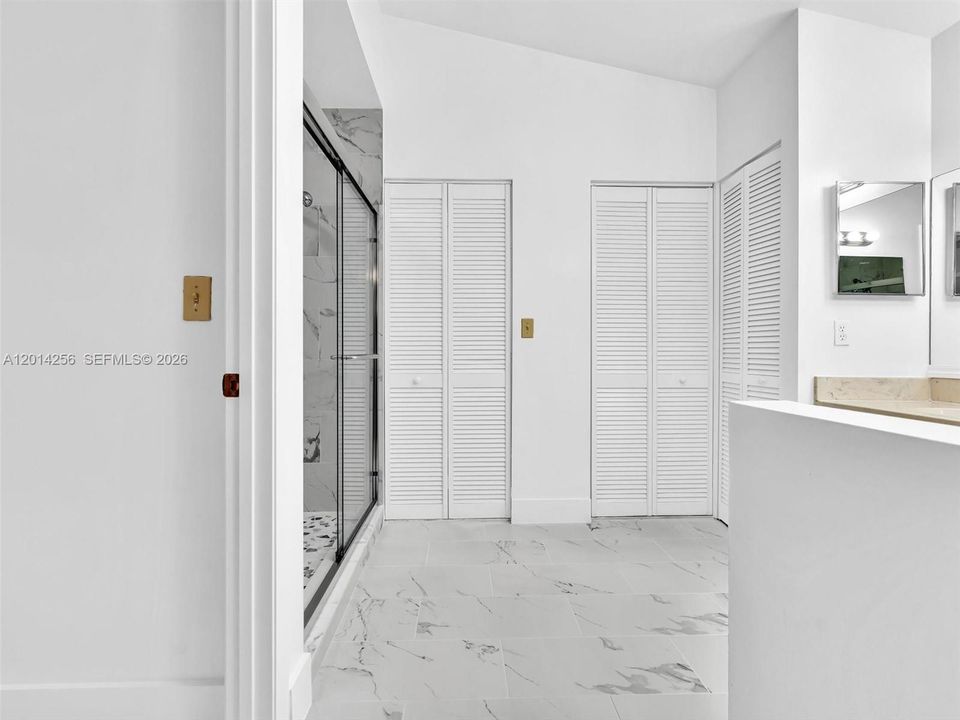 В аренду: $3,900 (4 спален, 2 ванн, 2060 Квадратных фут)