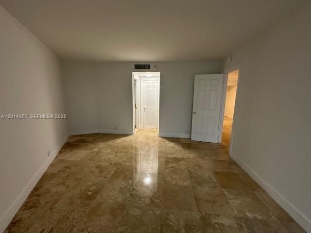 Active With Contract: $5,750 (2 beds, 2 baths, 1409 Square Feet)
