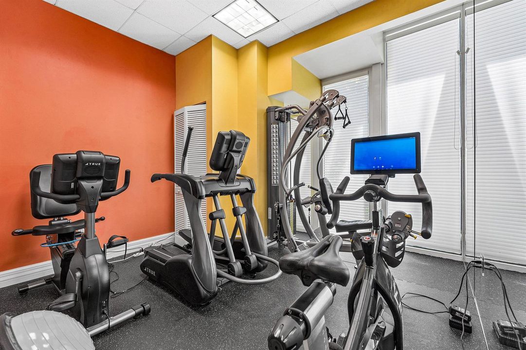 19HendricksIsle-101-Gym