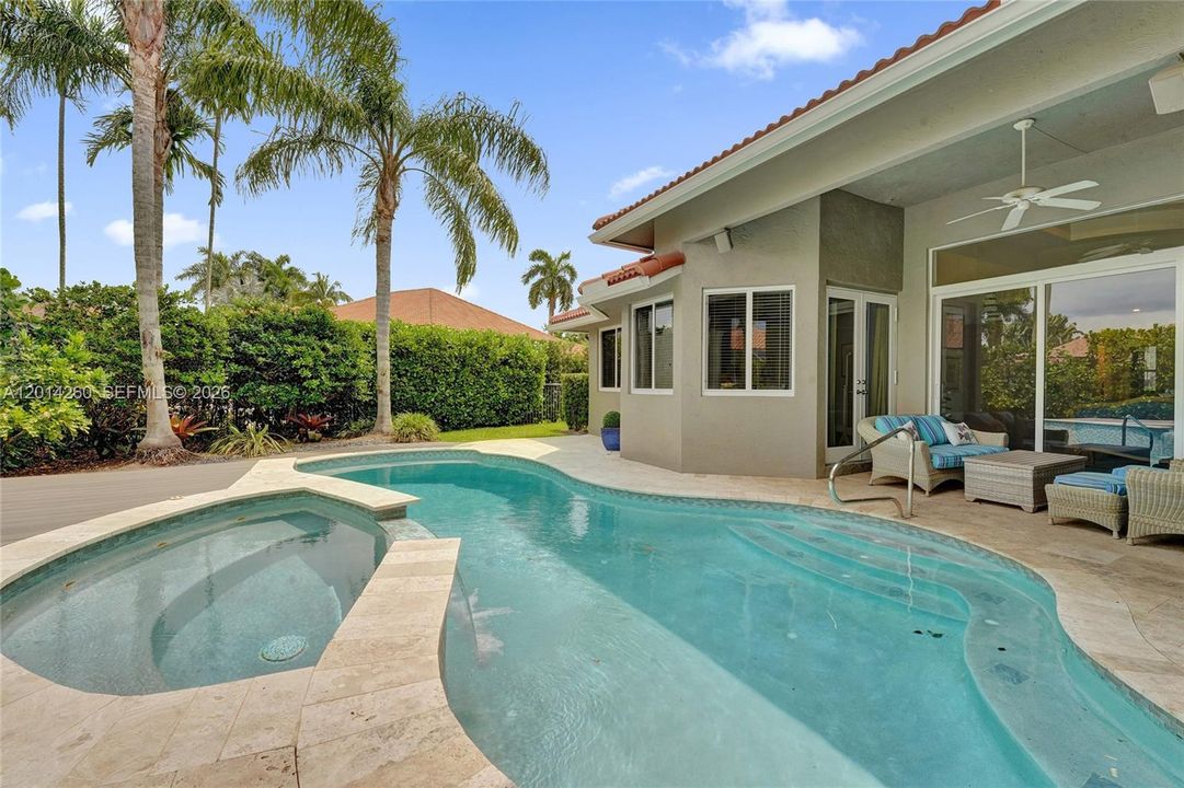For Sale: $1,400,000 (5 beds, 3 baths, 3233 Square Feet)