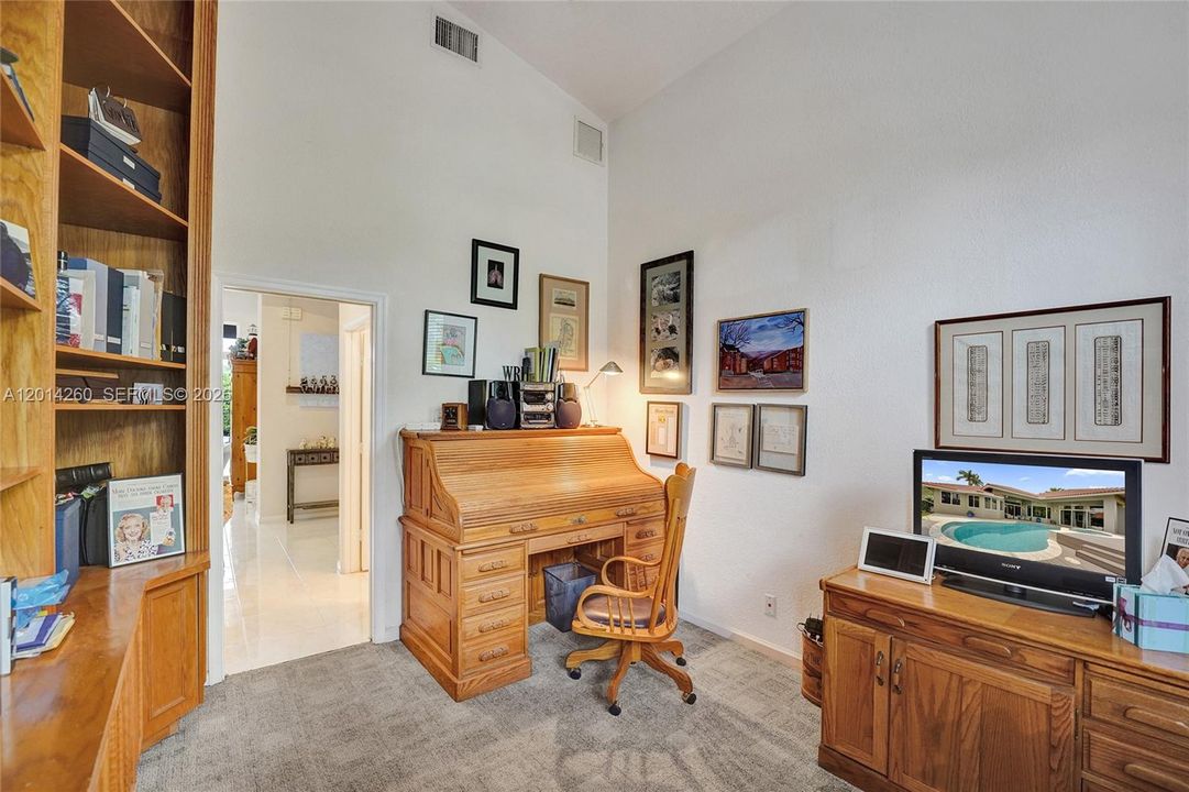For Sale: $1,400,000 (5 beds, 3 baths, 3233 Square Feet)