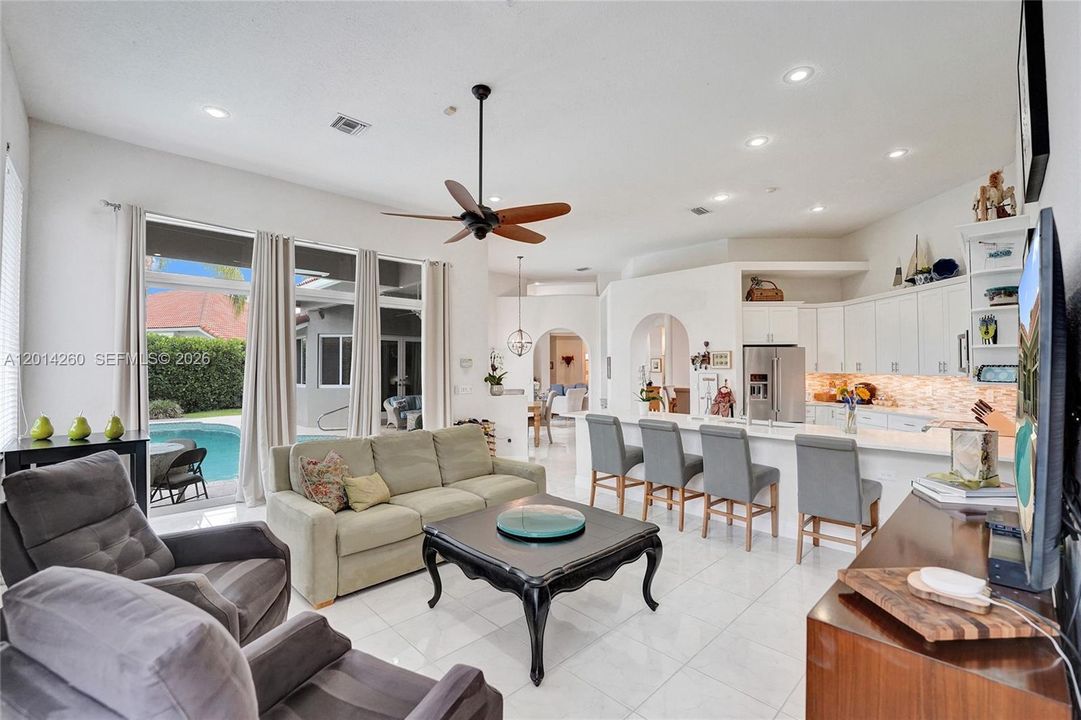 For Sale: $1,400,000 (5 beds, 3 baths, 3233 Square Feet)