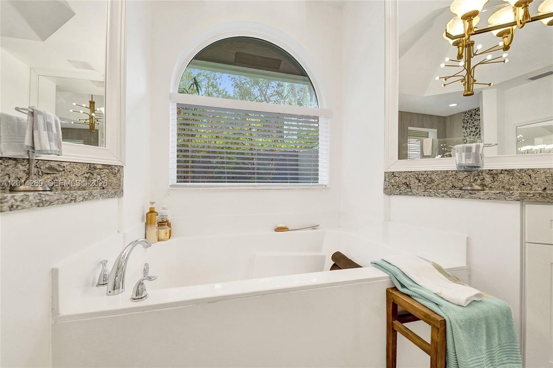 For Sale: $1,400,000 (5 beds, 3 baths, 3233 Square Feet)