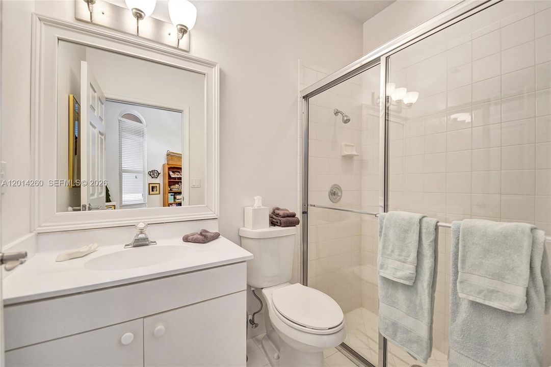 For Sale: $1,400,000 (5 beds, 3 baths, 3233 Square Feet)