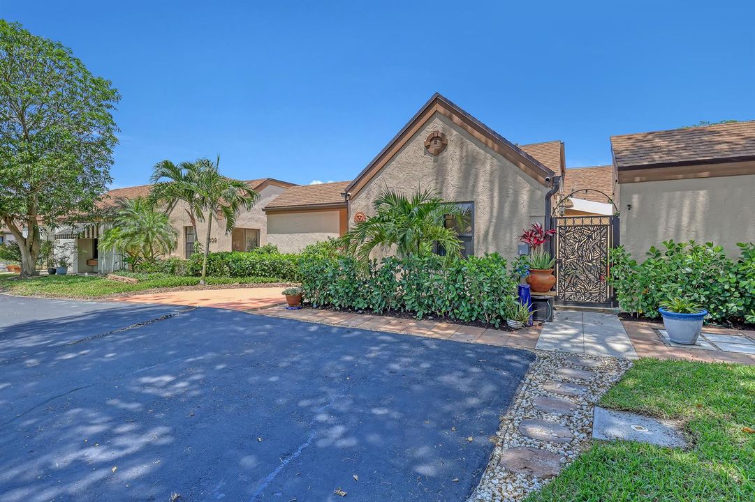 5203 Peppercorn (2)