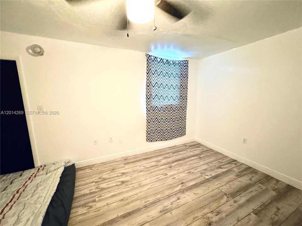 For Sale: $499,900 (4 beds, 3 baths, 1225 Square Feet)