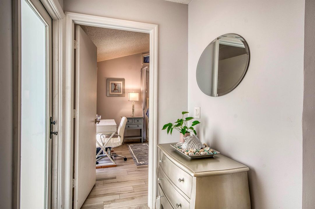 Primary Bedroom Entryway