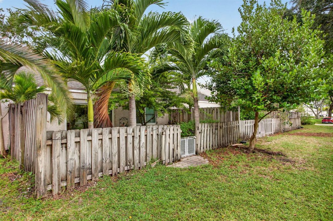21-web-or-mls-5028-7358
