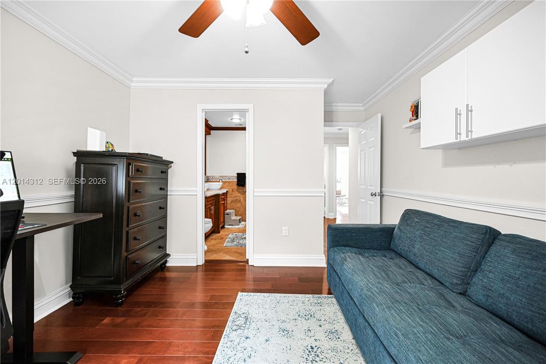 En Renta: $9,500 (5 camas, 3 baños, 3843 Pies cuadrados)