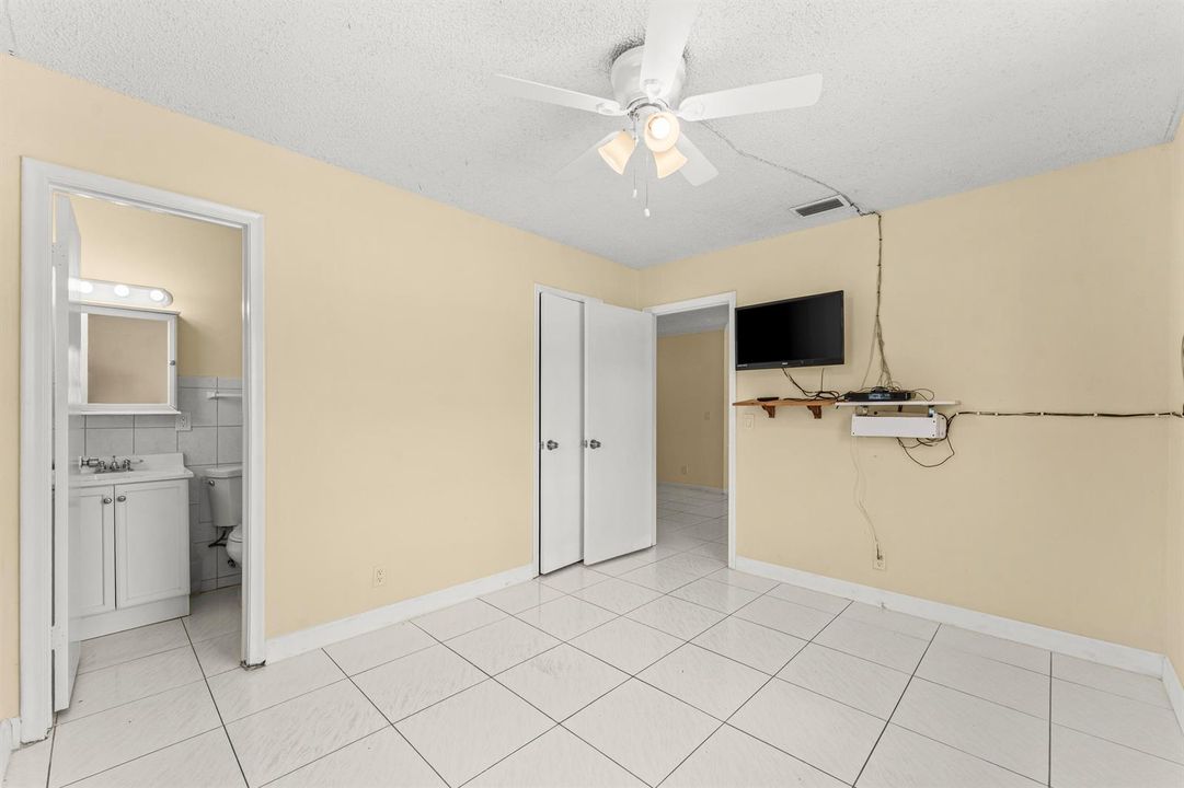 011-610Southwest10thCourt-DeerfieldBeach