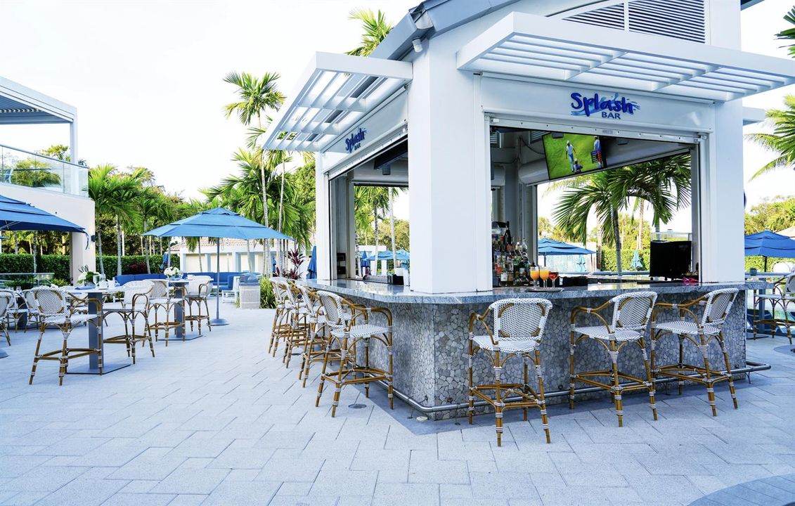 Pool Bar